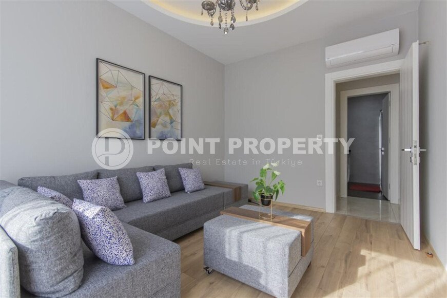 Spacious, bright apartment of 200 m² in the Mahmutlar area with a separate kitchen, close to the sea-id-10801-photo-18