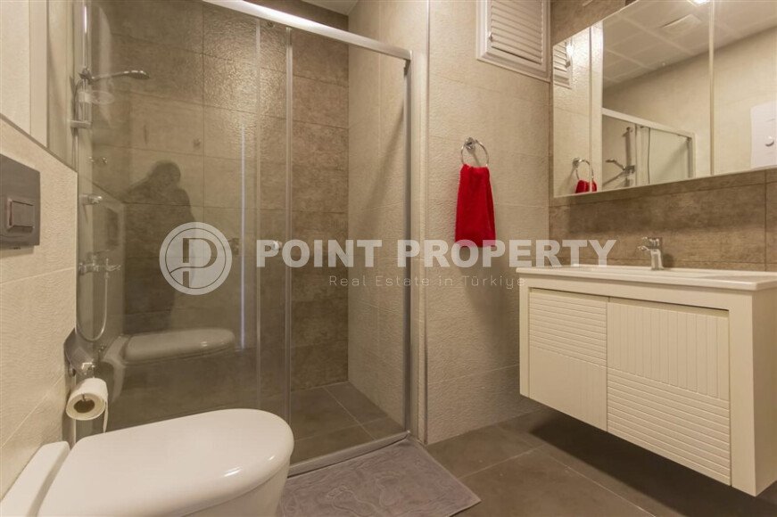 Spacious, bright apartment of 200 m² in the Mahmutlar area with a separate kitchen, close to the sea-id-10801-photo-22