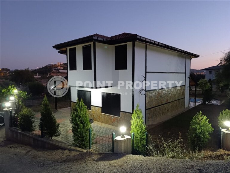 Просторная вилла 218 м² в Газипаша с частным бассейном и садом-id-10822-фото-1