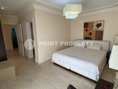 Spacious apartment 240 m² Mahmutlar district, steps from the sea-id-10834-photo-3