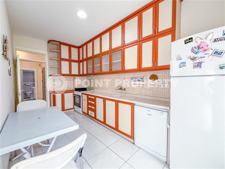 Bright apartment 100 m² in the center of Alanya, Gullerpinary district, with a separate kitchen, near the sea, residence permit-id-10842-photo-5