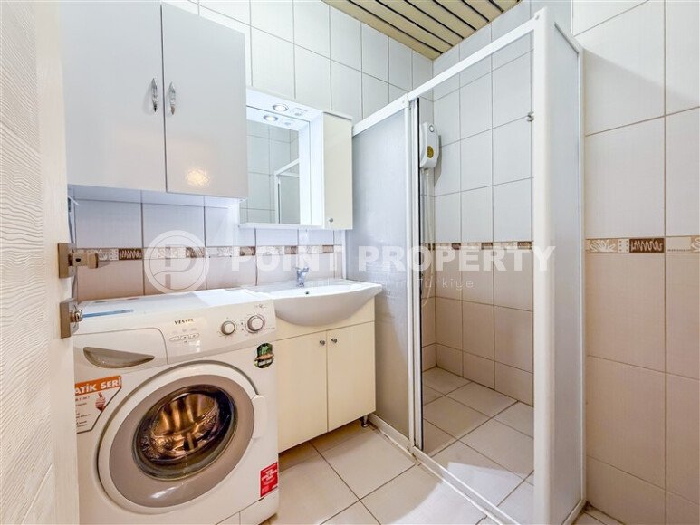 Bright apartment 100 m² in the center of Alanya, Gullerpinary district, with a separate kitchen, near the sea, residence permit-id-10842-photo-13