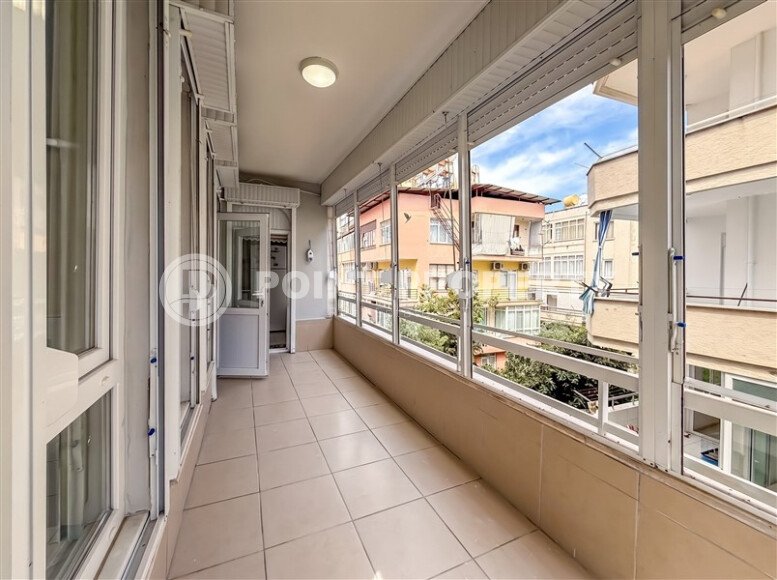 Bright apartment 100 m² in the center of Alanya, Gullerpinary district, with a separate kitchen, near the sea, residence permit-id-10842-photo-14