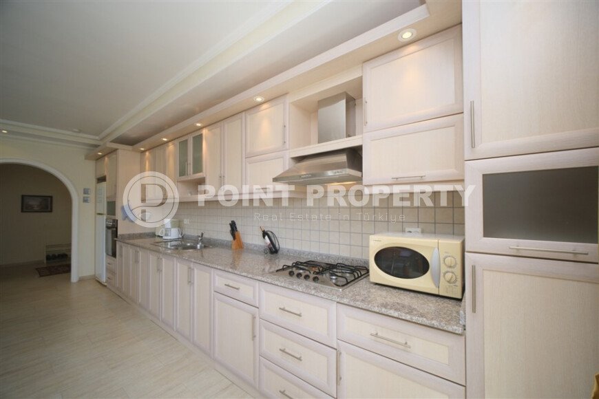 Comfortable bright apartment 2+1 130 m² Tosmur district, residence permit-id-10876-photo-7