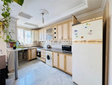 Spacious 2+1 apartment 100 m² with river view in the Cikcilli area-id-10890-photo-3