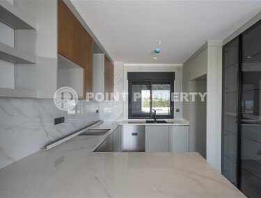 Panoramic modern villa 240 m² Kargicak area, sea and mountain views-id-10892-photo-4