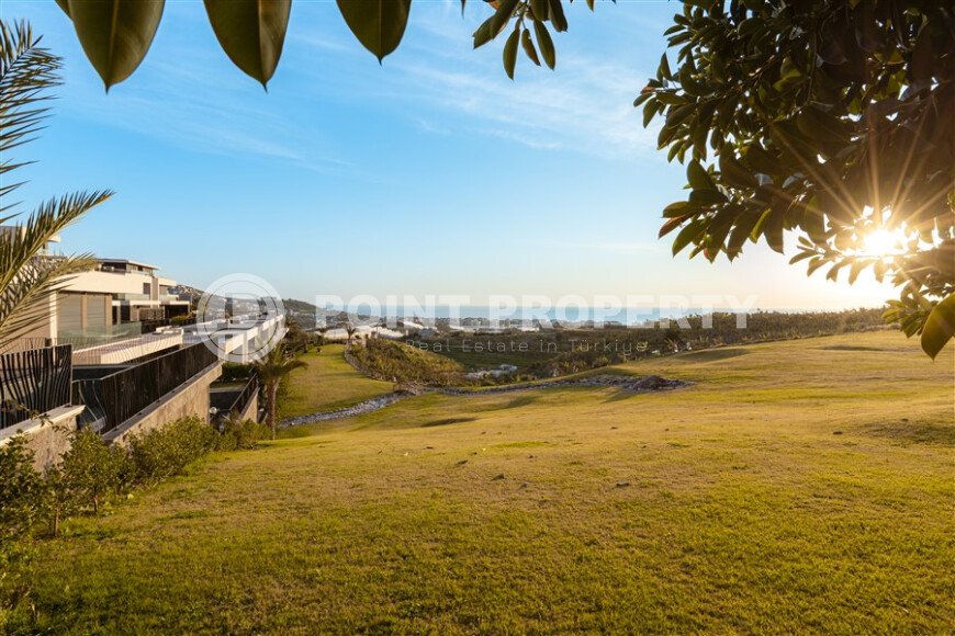 Panoramic modern villa 240 m² Kargicak area, sea and mountain views-id-10892-photo-31