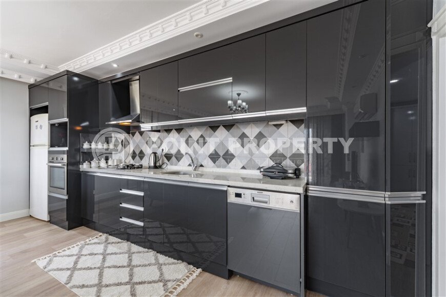 Светлые апартаменты 110 м² в районе Тосмур с застеклённым балконом-id-10904-фото-7