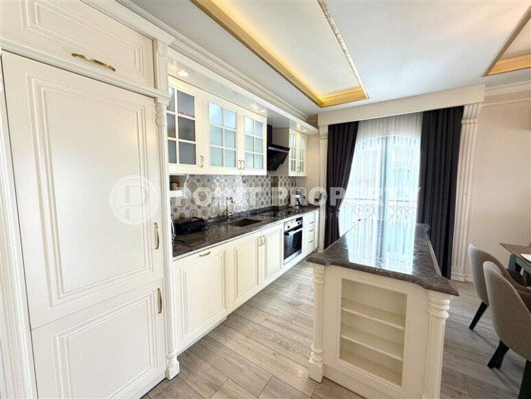 Prestigious 3+1 apartments with citizenship in the center of Alanya with panoramic views of the sea and the fortress-id-10905-photo-4