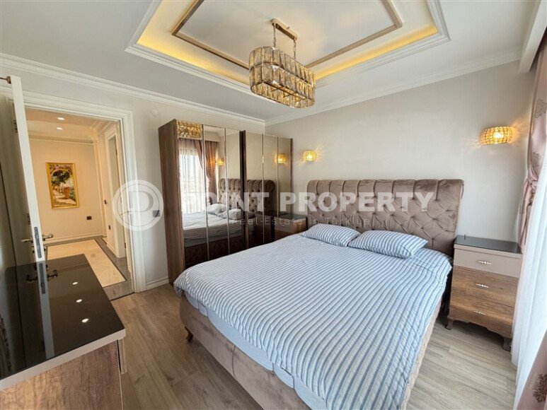 Prestigious 3+1 apartments with citizenship in the center of Alanya with panoramic views of the sea and the fortress-id-10905-photo-8