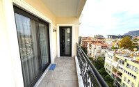 Prestigious 3+1 apartments with citizenship in the center of Alanya with panoramic views of the sea and the fortress-id-10905-photo-15
