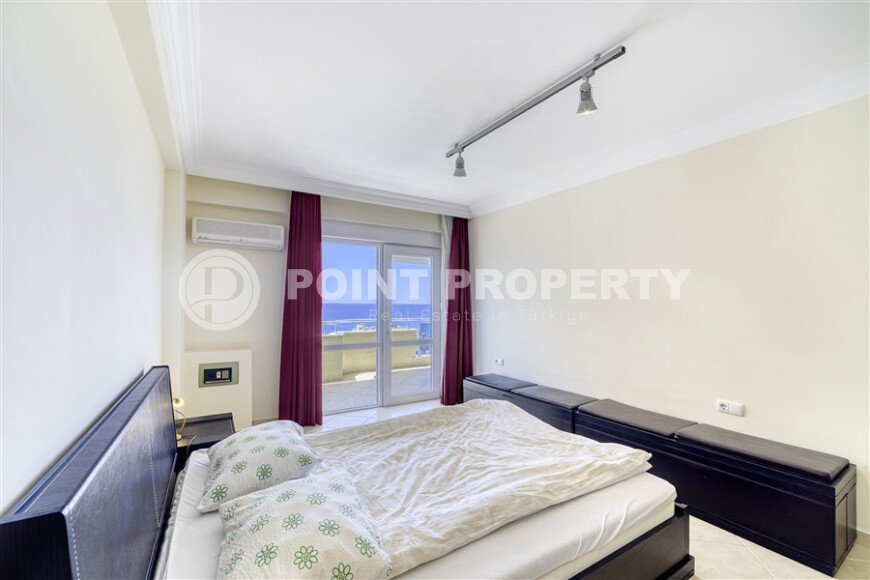 Spacious, bright apartment of 120 m² in the Mahmutlar area with sea views-id-10913-photo-9