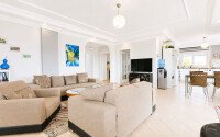 Detached villa 4+1, 220 m² in Mahmutlar with pool, garden and sea view-id-10154-photo-2