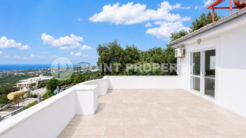 Detached villa 4+1, 220 m² in Mahmutlar with pool, garden and sea view-id-10154-photo-8