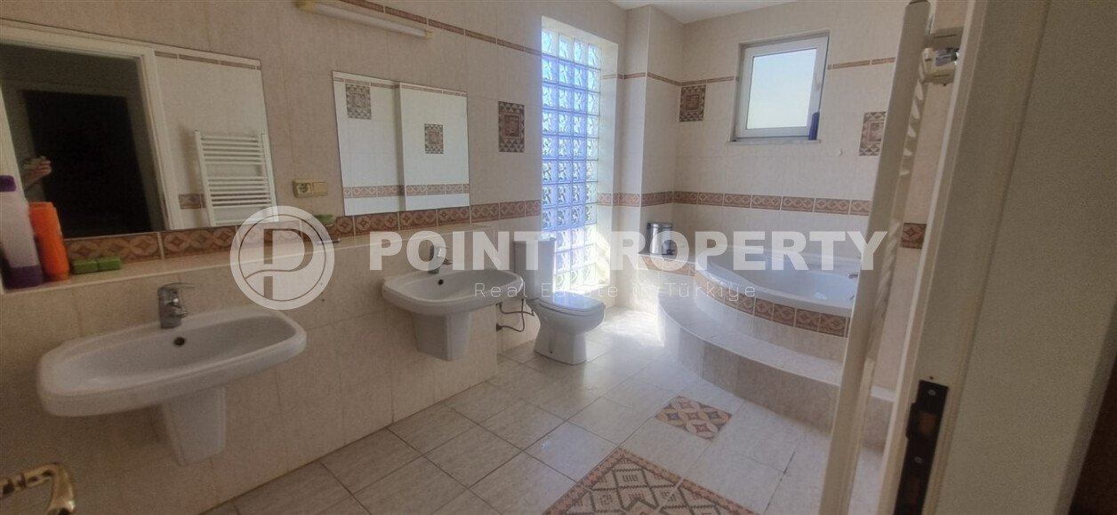 Светлая уютная вилла 3+1 200 м² в районе Конаклы с ВНЖ и видом на море-id-10930-фото-13