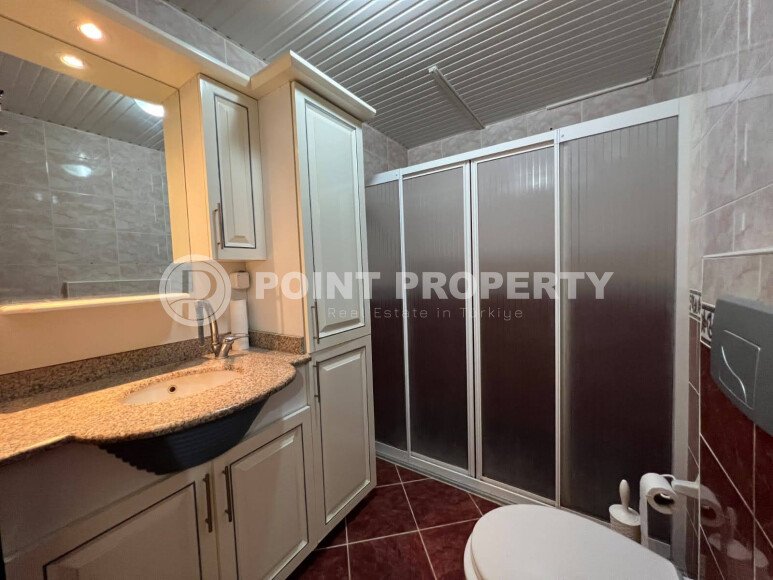 Large family apartment 3+1 130 m² in the Mahmutlar area-id-10931-photo-10