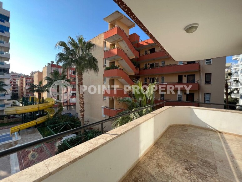 Large family apartment 3+1 130 m² in the Mahmutlar area-id-10931-photo-11
