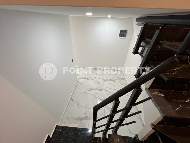 Spacious 3+1 duplex 110 m² in Kargicak area with panoramic view-id-10932-photo-8