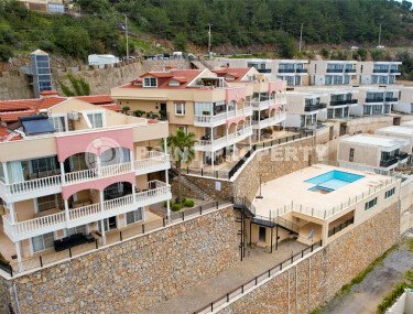 Панорамный дуплекс 4+1 160 м² в стиле виллы с видом на море в районе Бекташ-id-10934-фото-2