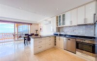 Панорамный дуплекс 4+1 160 м² в стиле виллы с видом на море в районе Бекташ-id-10934-фото-4