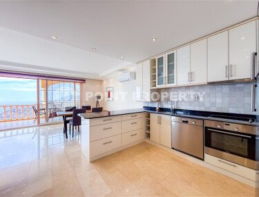 Панорамный дуплекс 4+1 160 м² в стиле виллы с видом на море в районе Бекташ-id-10934-фото-4