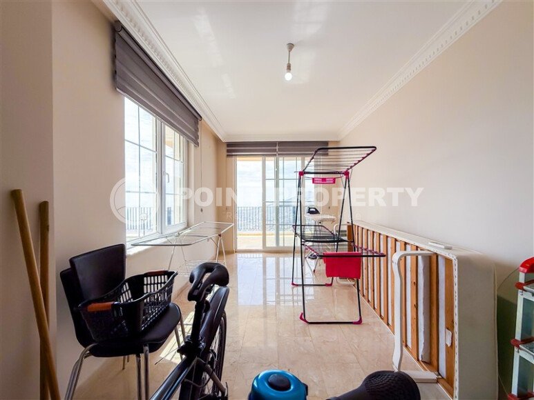 Панорамный дуплекс 4+1 160 м² в стиле виллы с видом на море в районе Бекташ-id-10934-фото-25