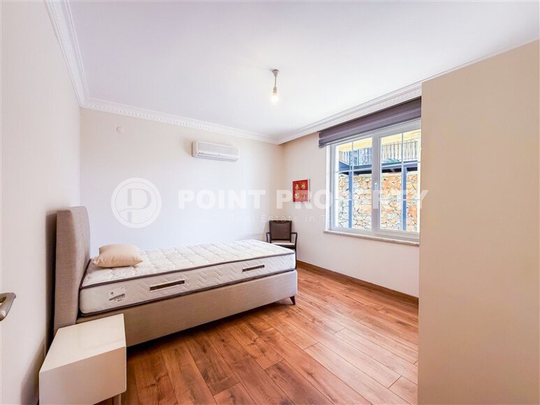 Панорамный дуплекс 4+1 160 м² в стиле виллы с видом на море в районе Бекташ-id-10934-фото-30