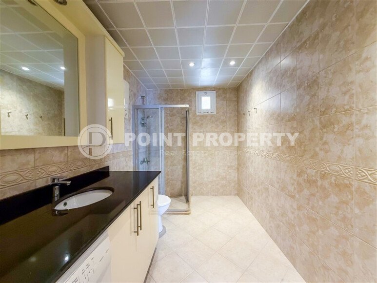 Панорамный дуплекс 4+1 160 м² в стиле виллы с видом на море в районе Бекташ-id-10934-фото-38