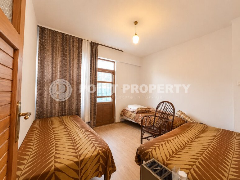 Cozy 2+1 apartment 115 m², separate kitchen near the sea in Tosmur with a residence permit-id-10941-photo-5