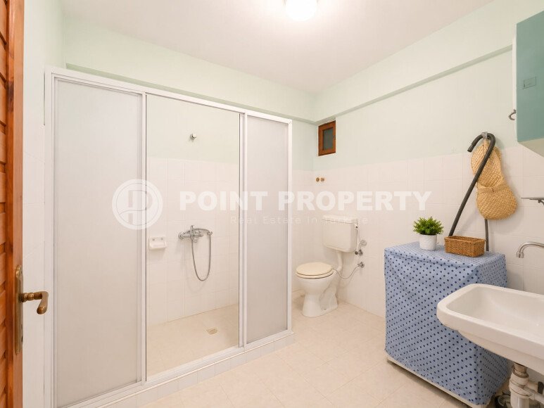 Cozy 2+1 apartment 115 m², separate kitchen near the sea in Tosmur with a residence permit-id-10941-photo-7