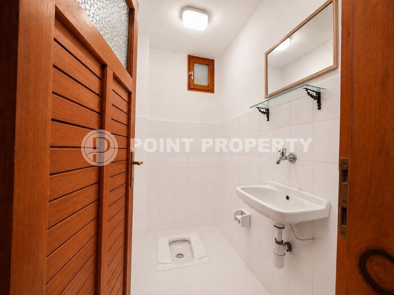 Cozy 2+1 apartment 115 m², separate kitchen near the sea in Tosmur with a residence permit-id-10941-photo-8