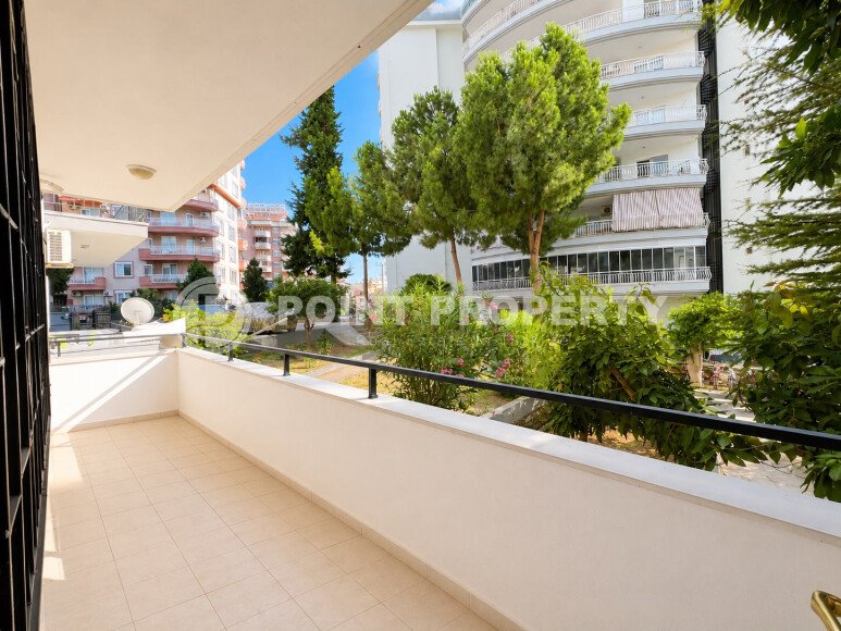 Cozy 2+1 apartment 115 m², separate kitchen near the sea in Tosmur with a residence permit-id-10941-photo-10