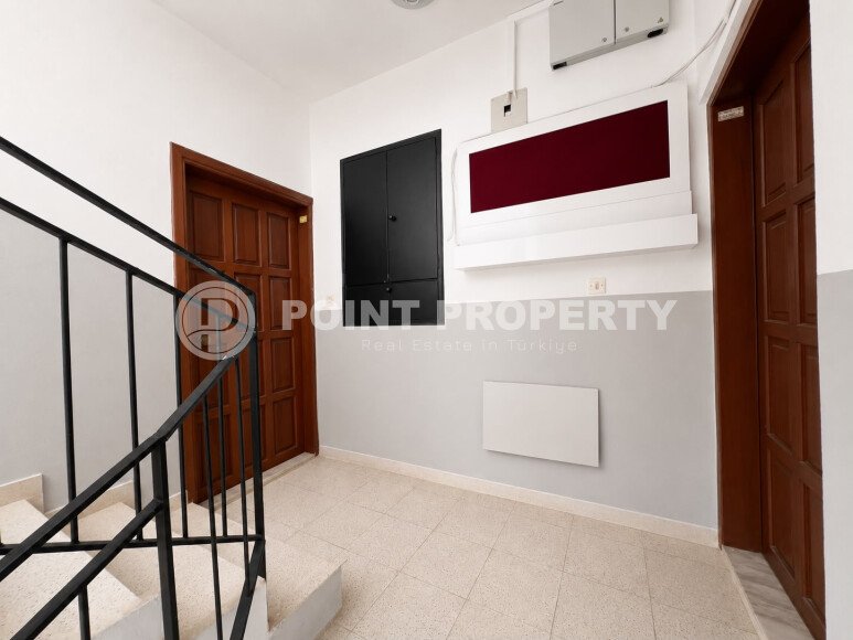 Cozy 2+1 apartment 115 m², separate kitchen near the sea in Tosmur with a residence permit-id-10941-photo-12