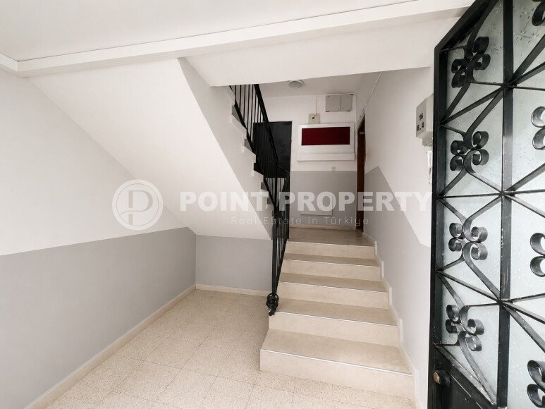 Cozy 2+1 apartment 115 m², separate kitchen near the sea in Tosmur with a residence permit-id-10941-photo-13