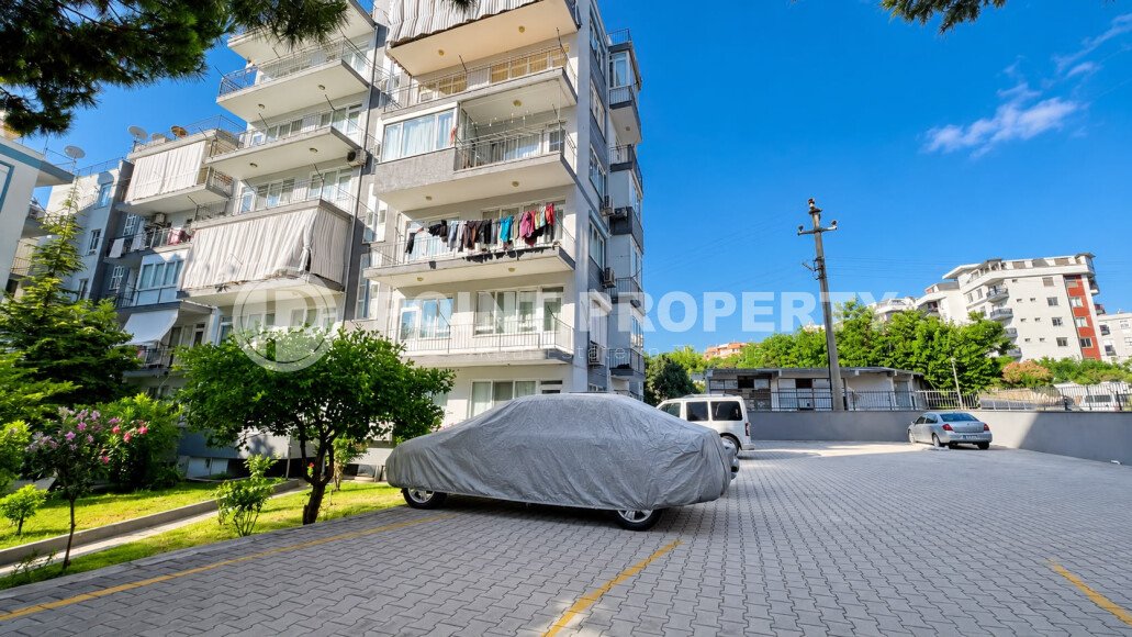 Cozy 2+1 apartment 115 m², separate kitchen near the sea in Tosmur with a residence permit-id-10941-photo-14