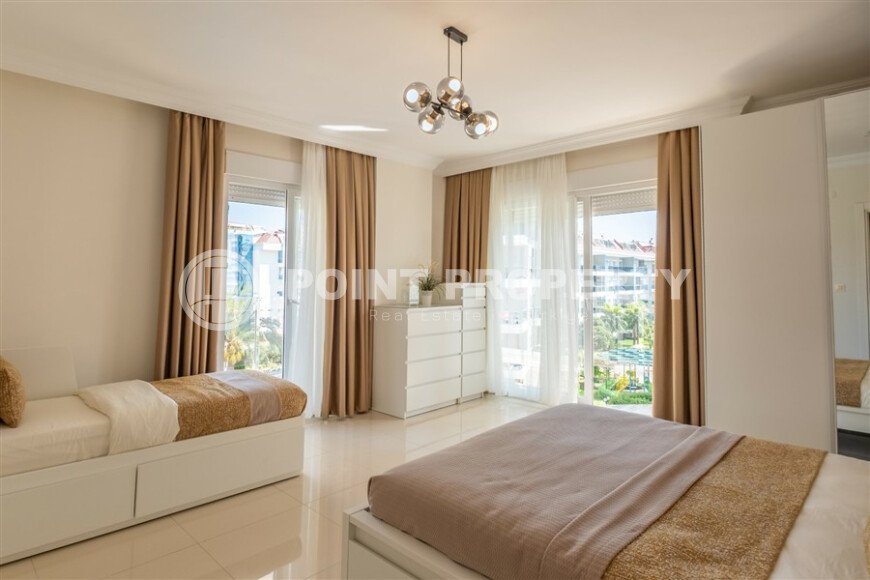 Светлый садовый дуплекс 130 м² с видом на море в районе Кестель-id-10956-фото-9