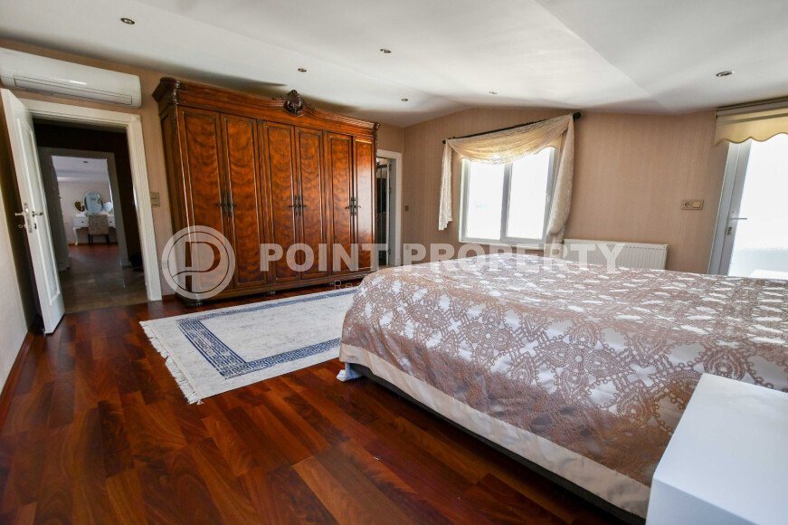 Duplex apartment 5+1, 240 m², in the Cumhuriyet area, Alanya-id-10974-photo-12