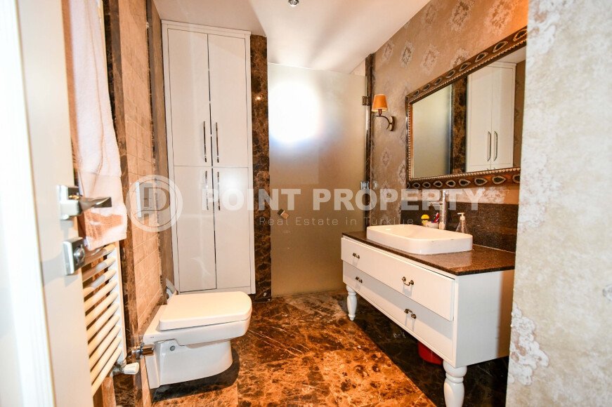 Duplex apartment 5+1, 240 m², in the Cumhuriyet area, Alanya-id-10974-photo-24