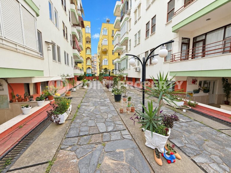 Furnished apartment 1+1, 75 m² in Mahmutlar area-id-10976-photo-8