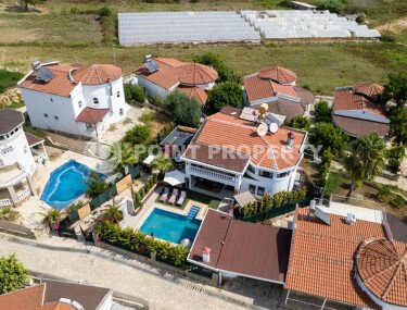 Вилла 4+2, 220 м² в районе Тюрклер-id-10993-фото-2