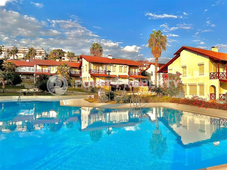 Duplex villa 3+1, 140 m² in Demirtas area with separate kitchen and residence permit-id-10997-photo-1