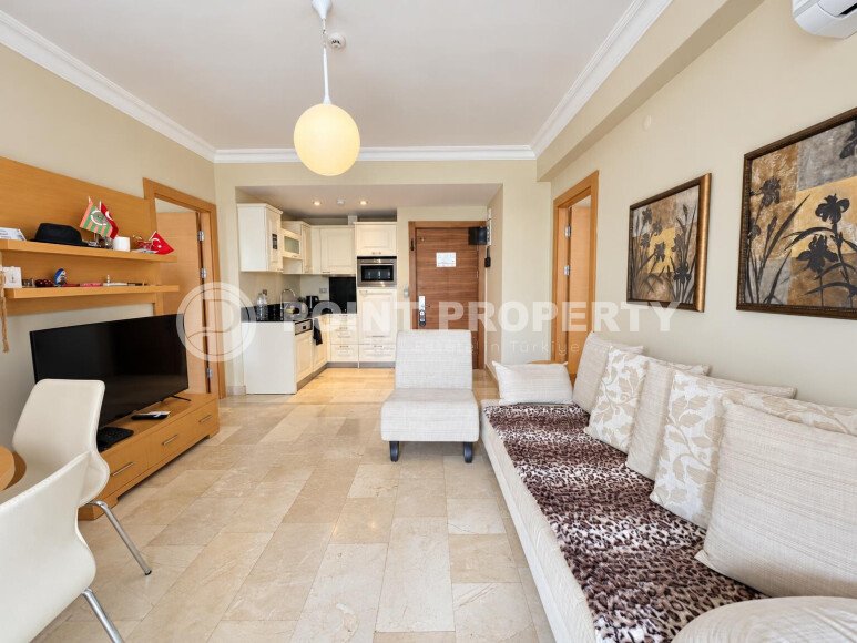 2+1 apartment with an area of 85 m² in the Kargicak district-id-11050-photo-3