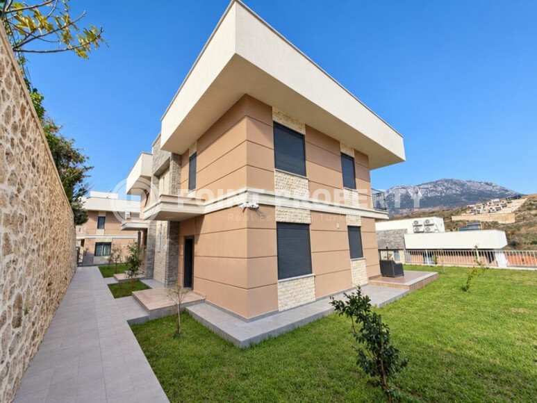 4+1 villa with an area of 220 m² in the Kargicak area - suitable for a residence permit-id-11051-photo-19