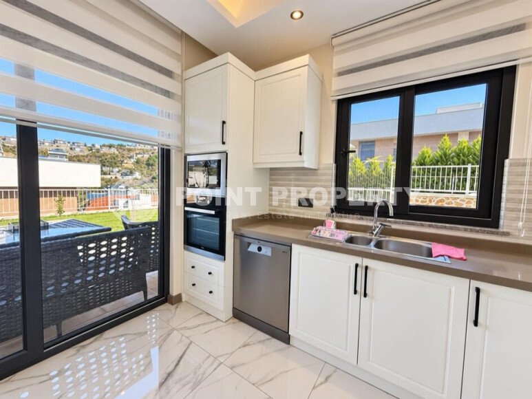 4+1 villa with an area of 220 m² in the Kargicak area - suitable for a residence permit-id-11051-photo-6
