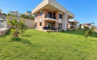 4+1 villa with an area of 220 m² in the Kargicak area - suitable for a residence permit-id-11051-photo-1