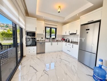 Вилла 4+1 площадью 220 м² в районе Каргыджак — подходит для ВНЖ-id-11051-фото-4