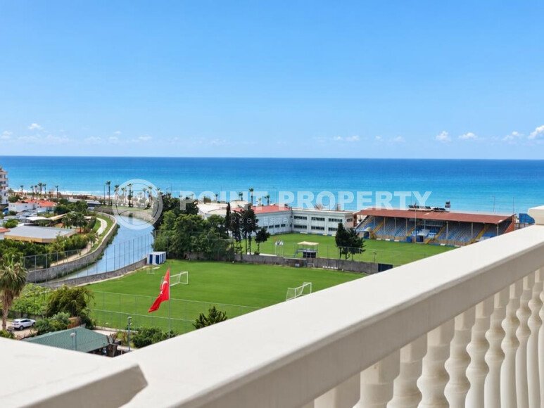 4+1 duplex apartment with an area of 196 m² in the center of Alanya, in the Cumhuriyet quarter - 150 m to the sea-id-11075-photo-1