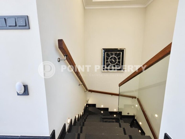 4+1 duplex apartment with an area of 196 m² in the center of Alanya, in the Cumhuriyet quarter - 150 m to the sea-id-11075-photo-13