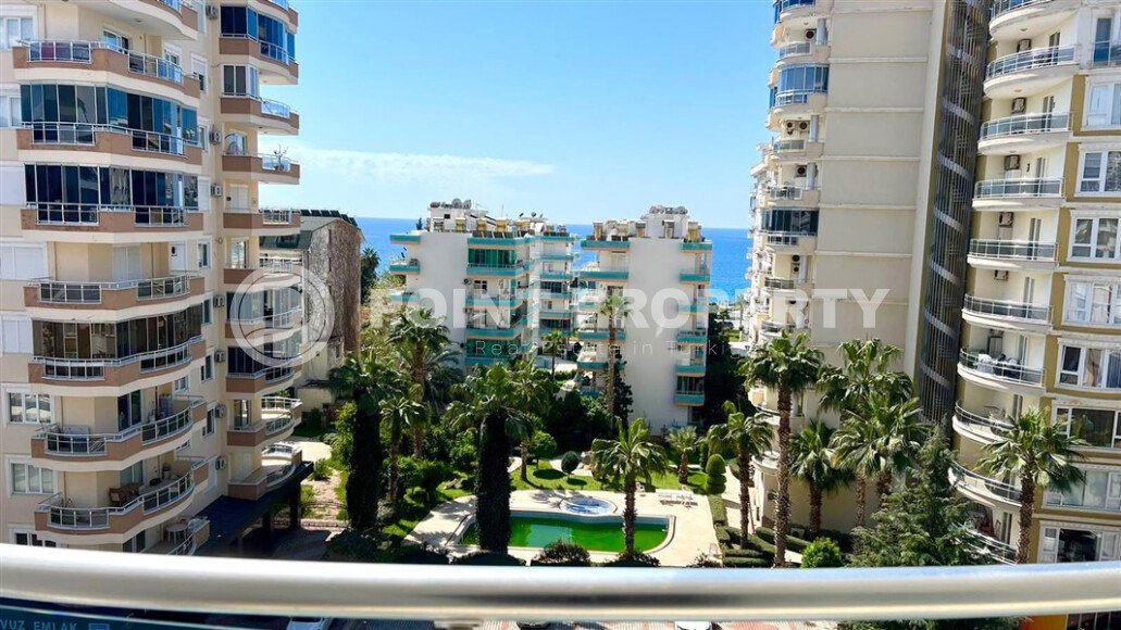 Apartment 2+1, 110 m² in the Mahmutlar area, 200 m from the sea: sea view and the possibility of obtaining a residence permit-id-11089-photo-3
