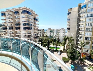Apartment 2+1, 110 m² in the Mahmutlar area, 200 m from the sea: sea view and the possibility of obtaining a residence permit-id-11089-photo-1